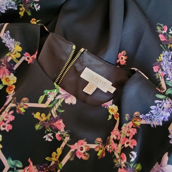 🍒TED BAKER🍒 CAPE DRESS - Picture 4 of 4